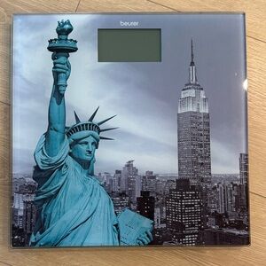 Digital Scale with New York City Design - Blue and Gray